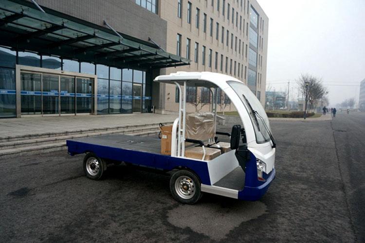 3噸電動貨車還擁有良好的電機調(diào)速裝置，這種裝置是為電動汽車的變速和方向變換等設(shè)置的