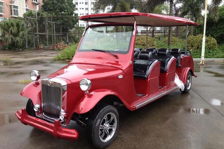 在道路和交通條件許可的情況下，車輛應(yīng)保持穩(wěn)定的行駛速度