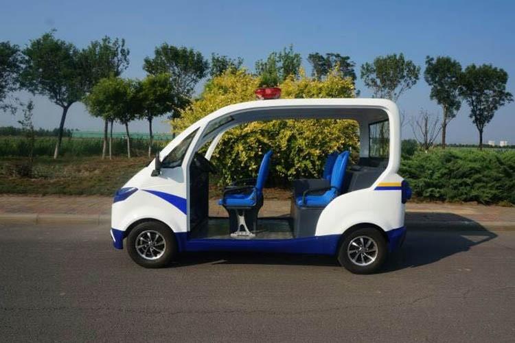 四座敞開(kāi)式巡邏車