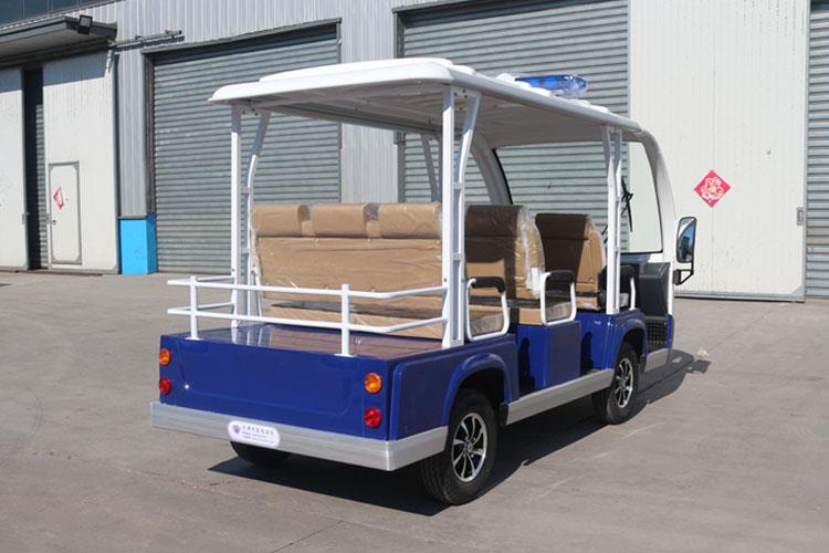 八座電動(dòng)巡邏車不僅是警方機(jī)動(dòng)巡邏理想的車輛，同時(shí)也是城管等執(zhí)法部門的好幫手