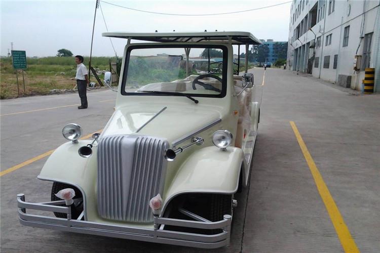 看輪胎是否安好，只有充足的電量，輪胎氣體的飽和，那么我們才可以放心開行