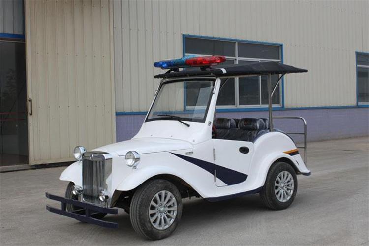 .定期檢查巡邏車(chē)剎車(chē)油的油量