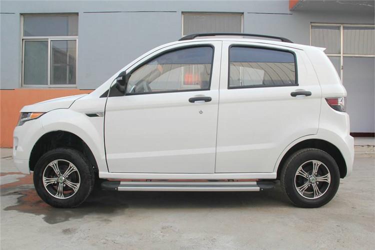 保險(xiǎn)絲壞，用萬(wàn)用表測(cè)量新能源電動(dòng)車電池端電壓如有電壓輸出則正常，如無(wú)電壓輸出則保險(xiǎn)絲壞或電池接插頭掉或電池壞