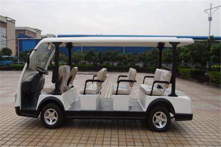 比磷酸鐵鋰電池，能量密度高、價(jià)格合適，綜合表現(xiàn)更加的優(yōu)秀，也是目前大多數(shù)電動(dòng)觀光車(chē)所采用的電池類型