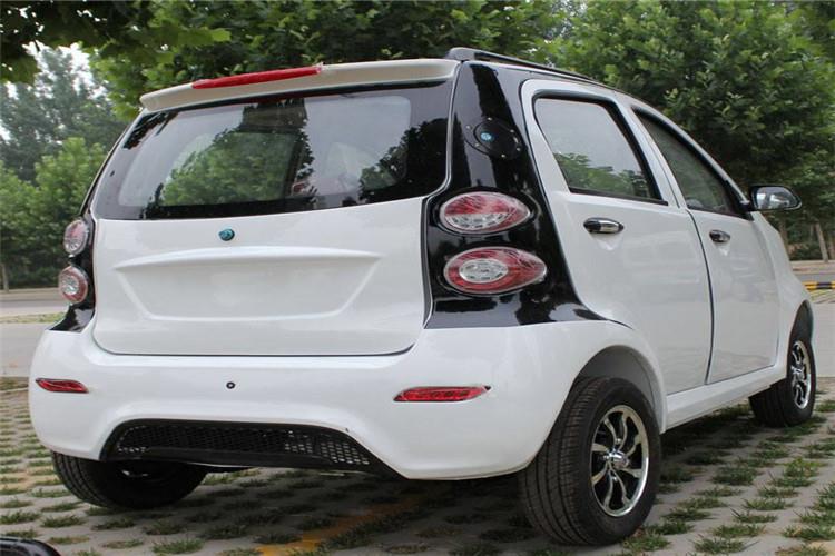 要保障新能源電動車具有4-5倍的過載能力，以滿足短時內加速行駛與較大爬坡度的要求