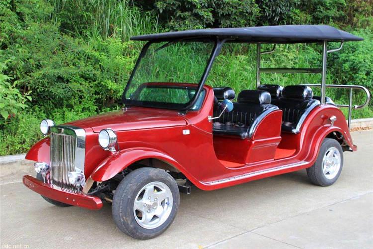 在夏天使用山東電動(dòng)老爺車，我們需要關(guān)注蓄電池的安全問(wèn)題，如有異常我們需要停止車輛繼續(xù)使用，并及時(shí)找專業(yè)人進(jìn)行檢修