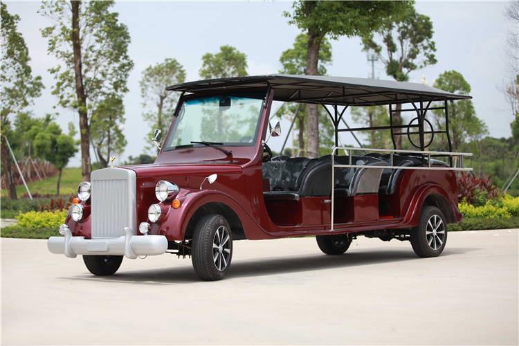 鐵底盤(pán)車(chē)架會(huì)便宜一些，但是山東電動(dòng)老爺車(chē)的使用壽命及爬坡、續(xù)航相對(duì)來(lái)說(shuō)會(huì)差很多