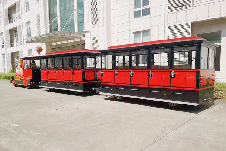 能夠大載客人數(shù)可達72人，是節(jié)約運營成本、應(yīng)對高峰客流量的利器